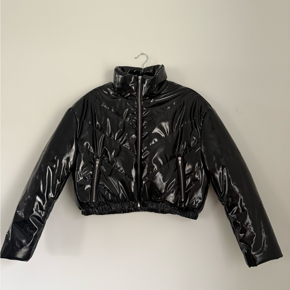 Vigoss Shiny Black Cropped Puffer Jacket NWT